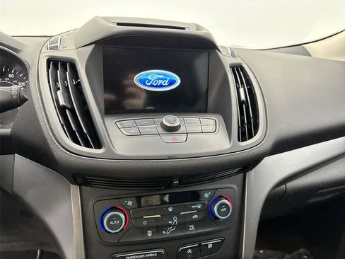 Used 2017 Ford Escape SE w/ Equipment Group 201A image 30