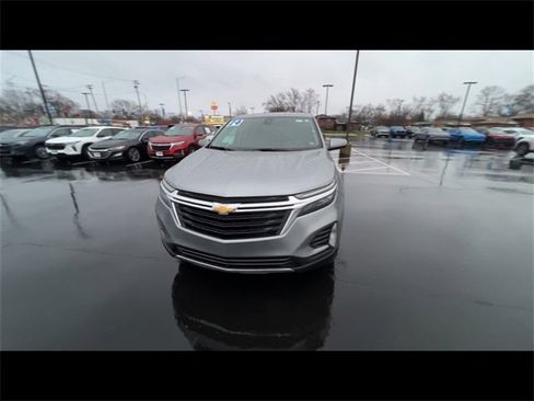 Certified 2024 Chevrolet Equinox LT w/ LPO, Floor Liner Package image 3