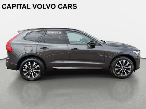Used 2024 Volvo XC60 B5 Core w/ Protection Package Premier AWD/4WD image 4