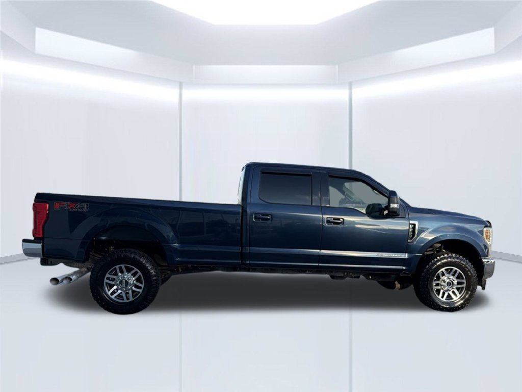 Used 2019 Ford F250 Lariat w/ FX4 Off-Road Package AWD/4WD image 8