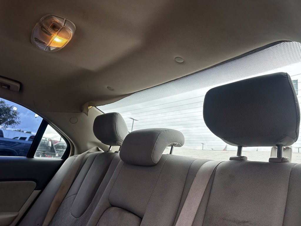 Used 2011 Ford Fusion S FWD image 25