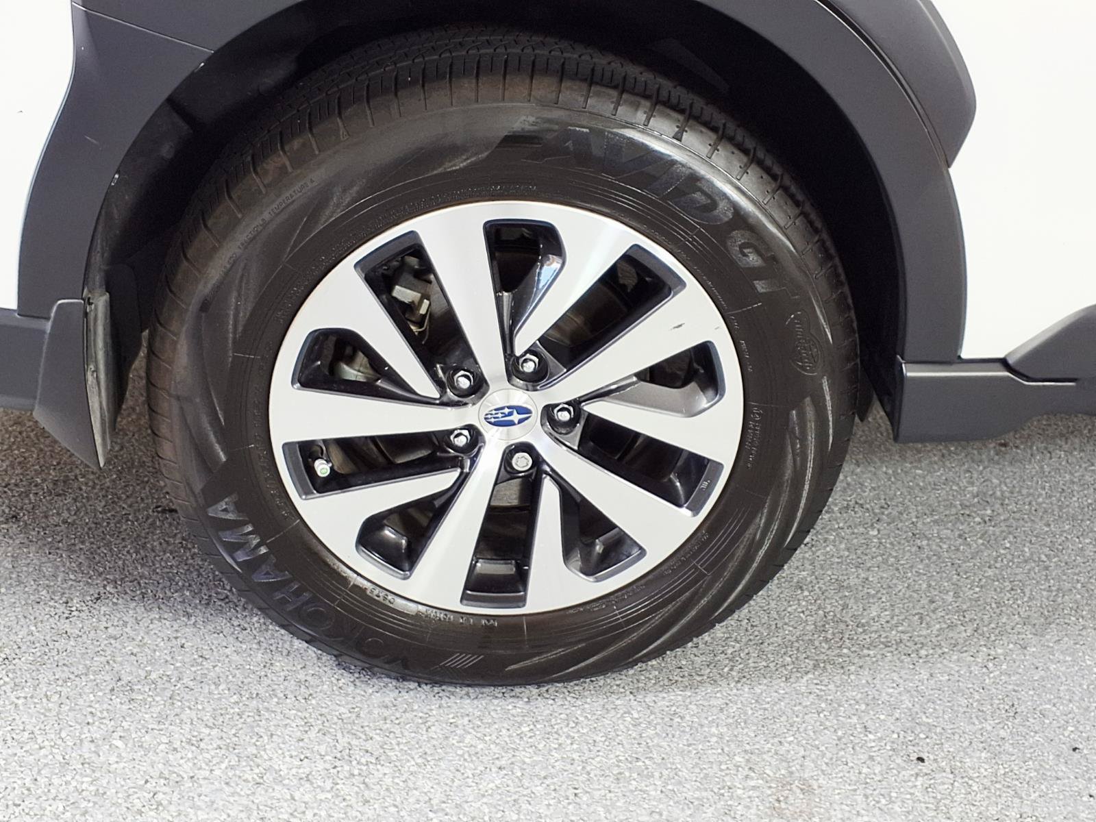Used 2025 Subaru Outback Premium w/ Popular Package #1A AWD/4WD image 5