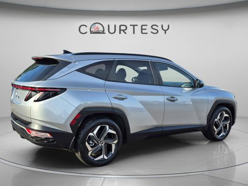 Used 2023 Hyundai Tucson SEL w/ Convenience Package FWD image 5
