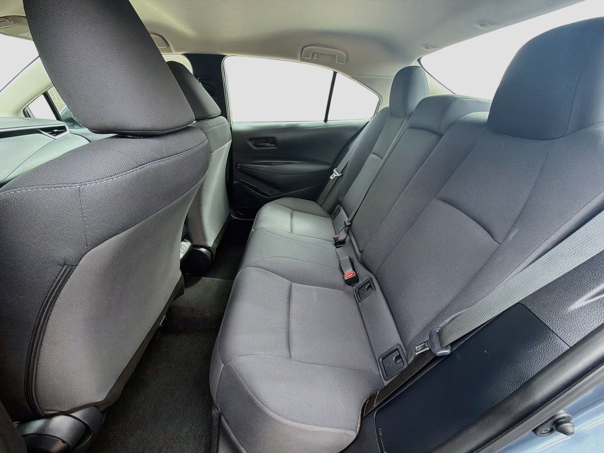 Used 2026 Toyota Corolla LE FWD image 28