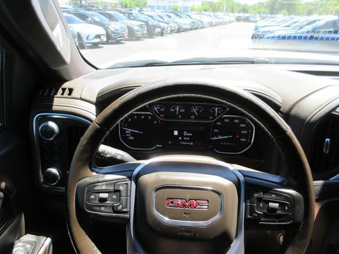 Used 2020 GMC Sierra 1500 SLT w/ SLT Premium Plus Package AWD/4WD image 38