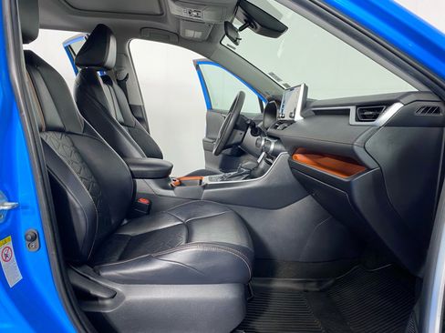 Used 2019 Toyota RAV4 Adventure image 12