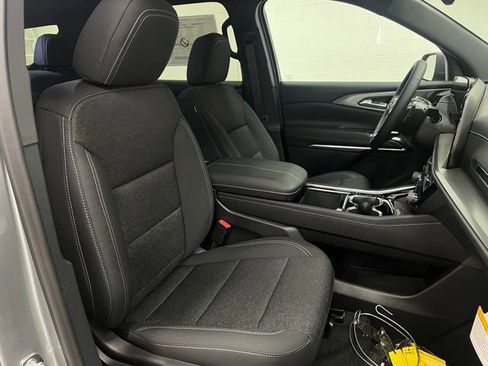 New 2026 Chevrolet Traverse LT AWD/4WD image 25