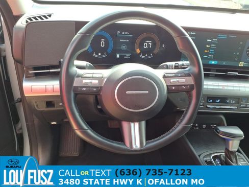 Used 2025 Hyundai Kona SEL FWD image 7
