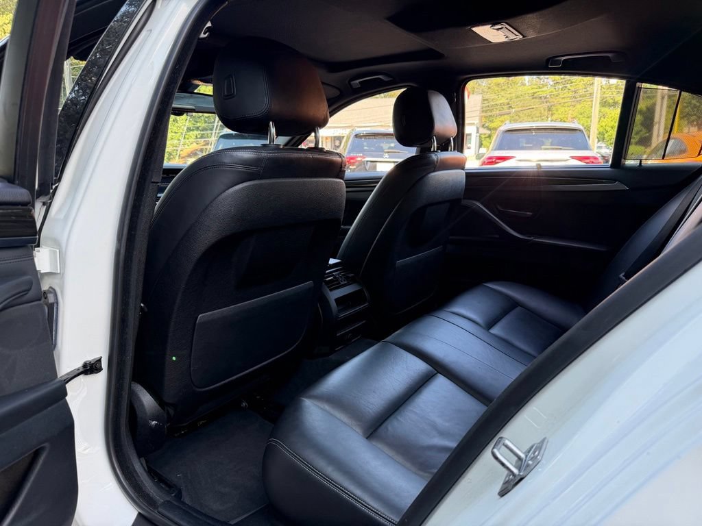 Used 2016 BMW 535i Sedan RWD image 29