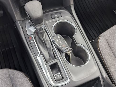 Used 2024 Chevrolet Equinox LT image 34