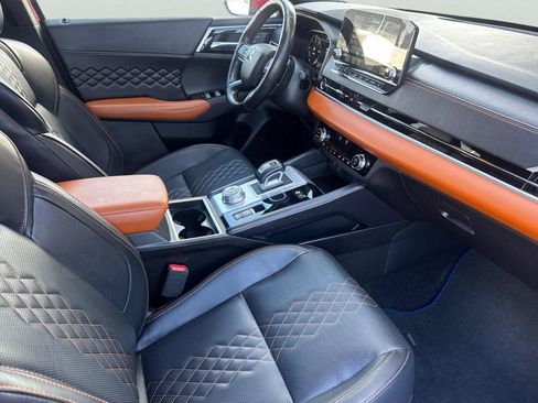 Used 2025 Mitsubishi Outlander SEL Black Edition image 20