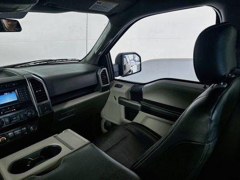 Used 2018 Ford F150 XLT AWD/4WD image 21