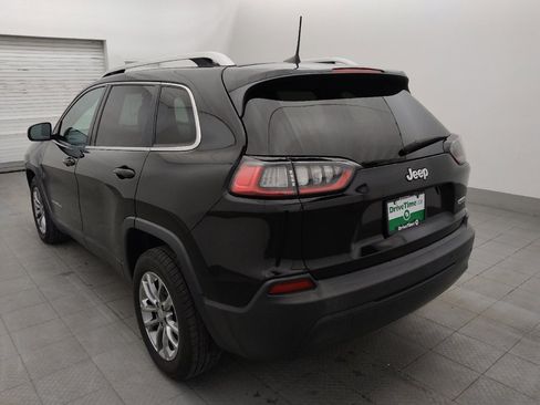 Used 2019 Jeep Cherokee Latitude Plus w/ Comfort/Convenience Group FWD image 5