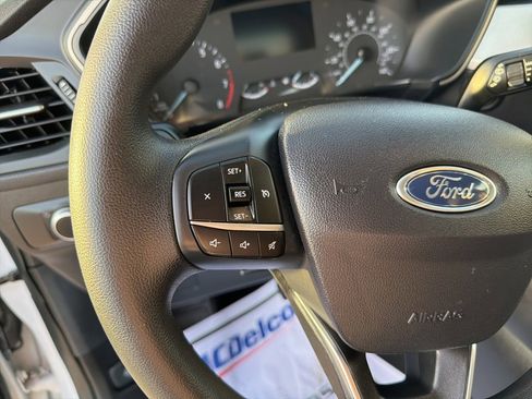 Used 2022 Ford Escape SE image 19