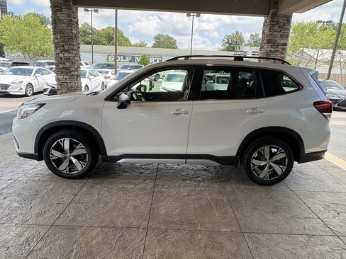 Used 2020 Subaru Forester Touring w/ Popular Package #2 AWD/4WD image 9