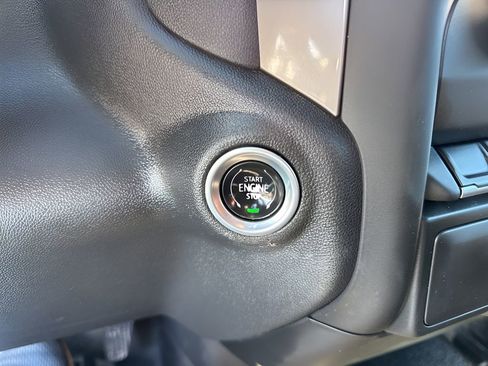 Used 2022 Chevrolet Silverado 1500 W/T w/ WT Value Package image 16