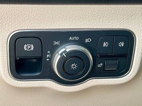 Certified 2022 Mercedes-Benz GLB 250 GLB 250 image 34