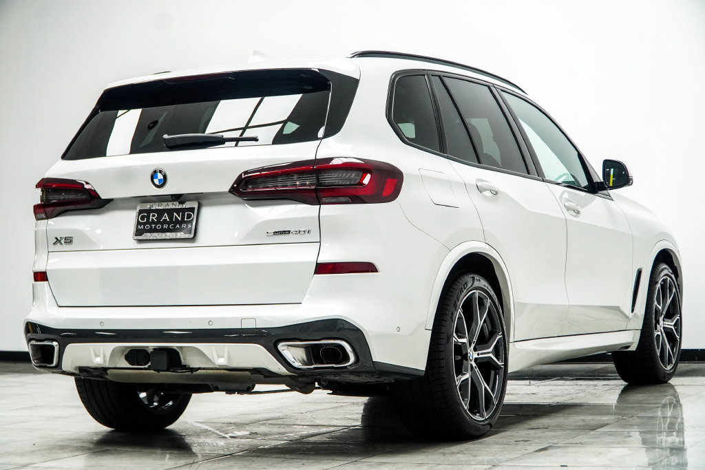 Used 2023 BMW X5 sDrive40i w/ M Sport Package RWD image 13