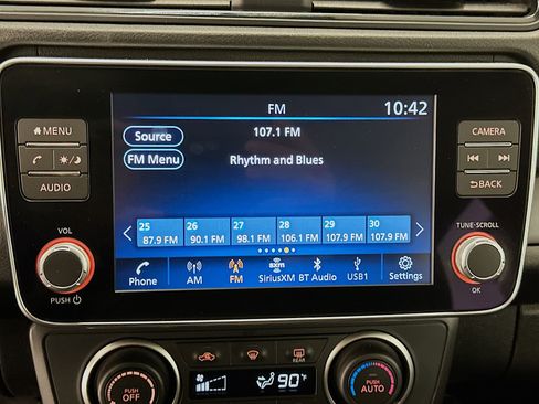 Used 2024 Nissan Leaf S image 21