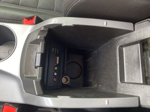 Used 2015 Ford Escape SE w/ Equipment Group 201A AWD/4WD image 19