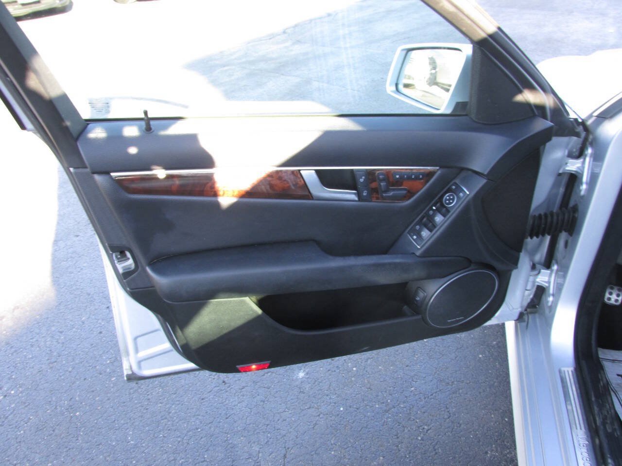 Used 2012 Mercedes-Benz C 300 4MATIC Sedan w/ Premium 1 Pkg image 8