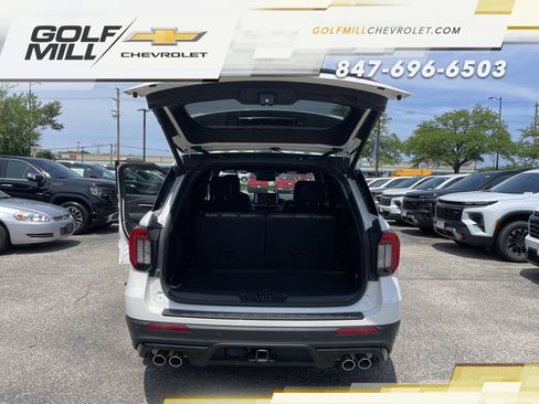 Used 2025 Ford Explorer ST AWD/4WD image 10