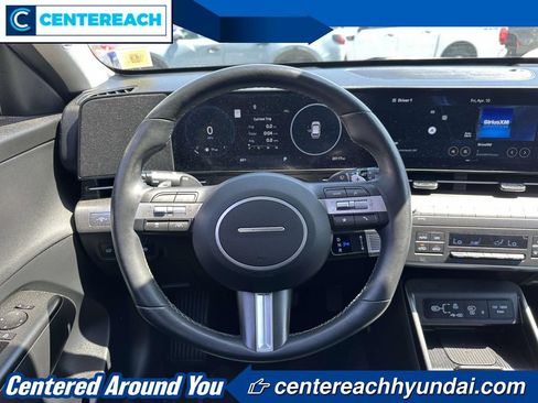 Used 2024 Hyundai Kona Limited AWD/4WD image 13