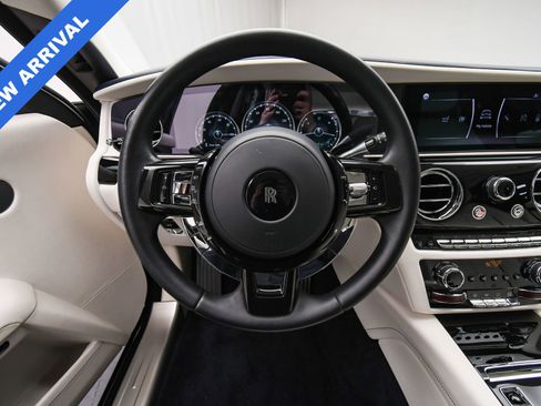 Used 2023 Rolls-Royce Ghost image 14