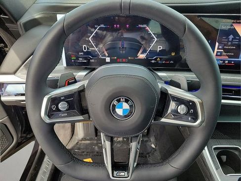 Used 2025 BMW 740i RWD image 22