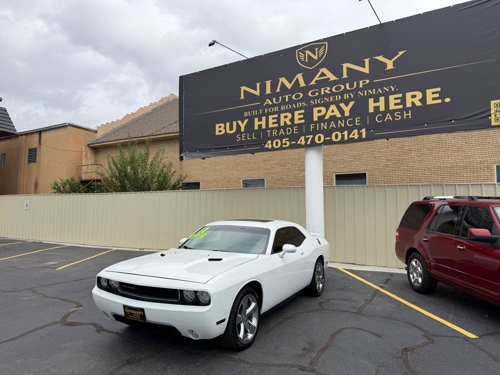 Used 2012 Dodge Challenger SXT Plus RWD image 3