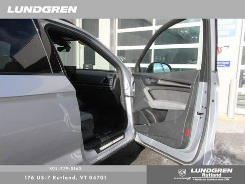 Used 2023 Audi SQ5 Premium Plus w/ Premium Plus Package image 8