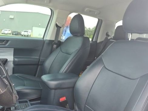Used 2025 Ford Maverick XLT FWD image 9