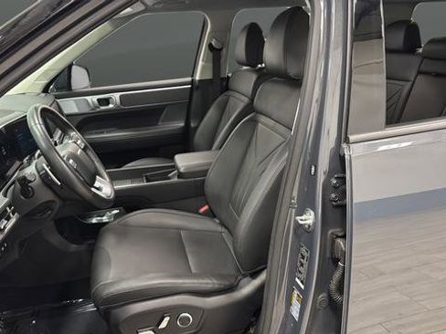 Used 2025 Hyundai Santa Fe SEL image 14