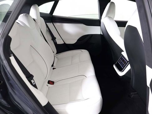 Used 2021 Tesla Model S Plaid image 36
