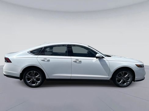 Certified 2023 Honda Accord EX image 2