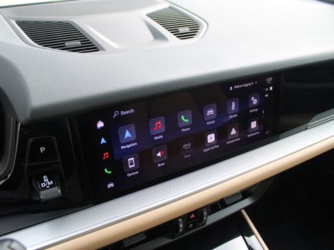 Certified 2026 Porsche Cayenne image 19