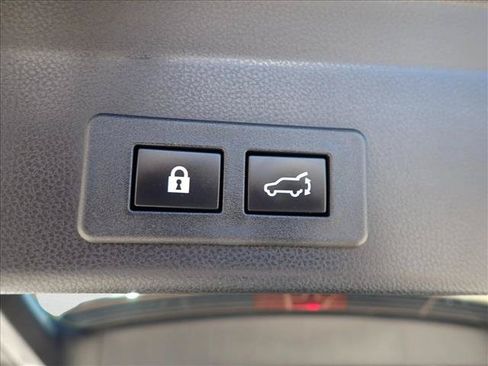 Certified 2025 Subaru Ascent Premium AWD/4WD image 9