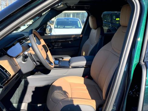 New 2026 Land Rover Range Rover Sport Dynamic SE AWD/4WD image 13