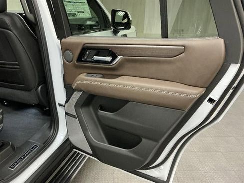 New 2026 GMC Yukon Denali Ultimate w/ LPO, Floor Liner Package AWD/4WD image 37