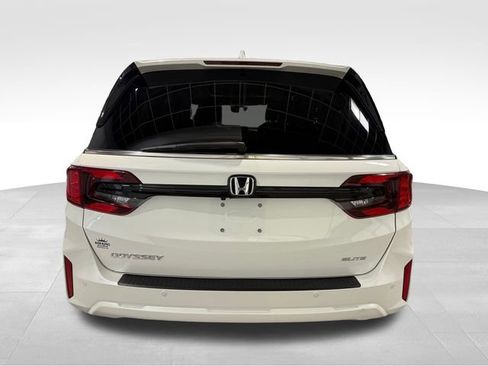 Used 2025 Honda Odyssey Elite image 6