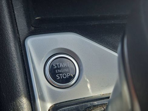 Used 2025 Nissan Altima 2.5 SV FWD image 29