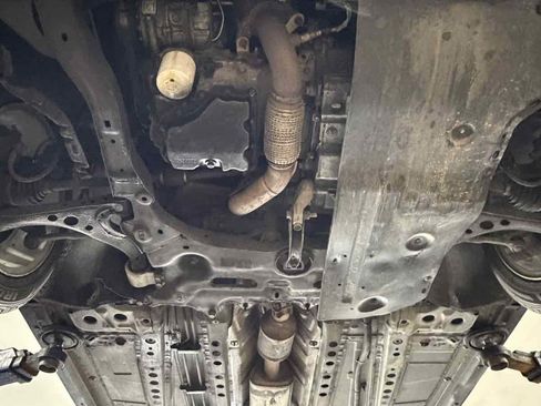 Used 2018 Chevrolet Cruze LT w/ Convenience Package image 26