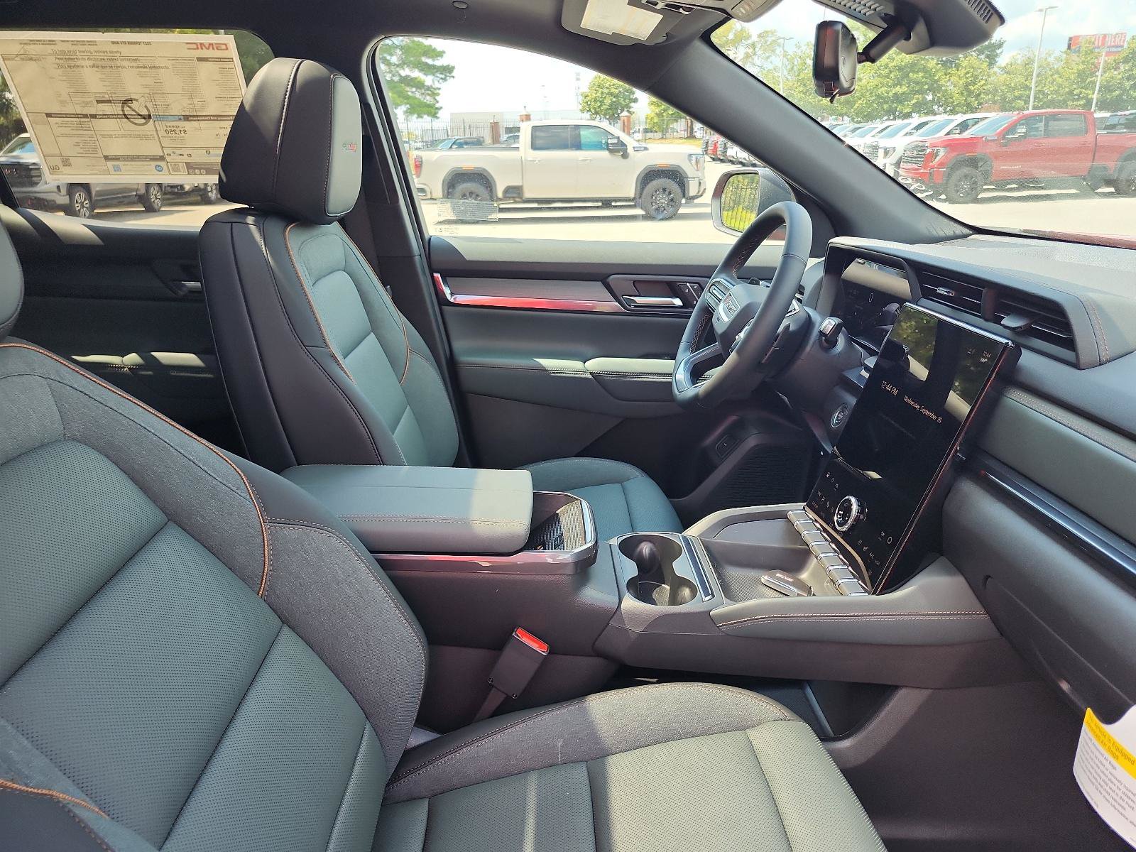 New 2027 GMC Terrain AT4 w/ Convenience Package III AWD/4WD image 6
