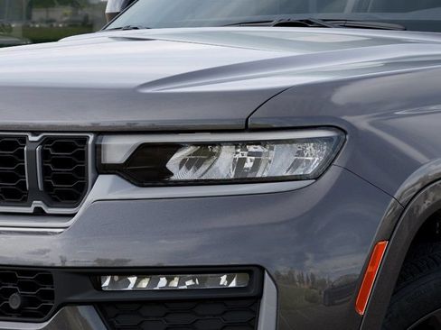 New 2026 Jeep Grand Cherokee Limited image 11
