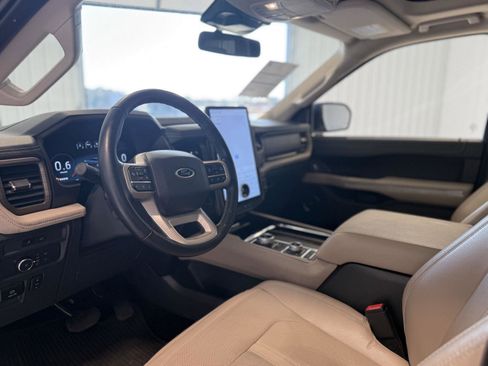 Certified 2022 Ford Expedition Limited image 13