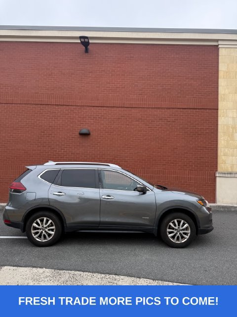 Used 2019 Nissan Rogue SV w/ Premium Package AWD/4WD image 1