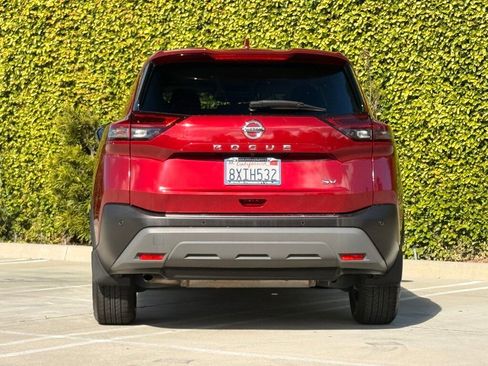 Used 2021 Nissan Rogue SV image 10