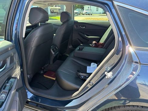 Used 2024 Honda Accord Touring image 9