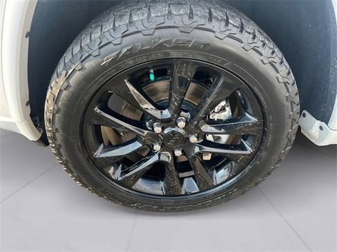 Used 2021 Jeep Grand Cherokee Laredo X image 9