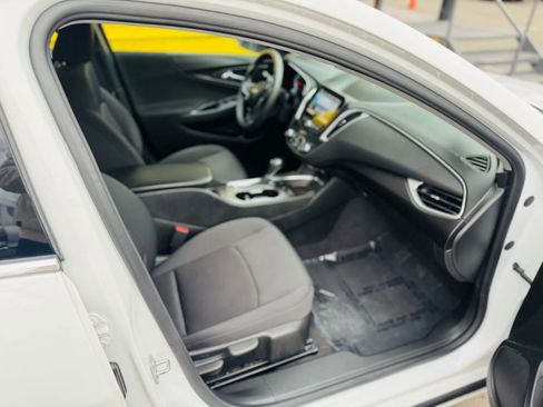 Used 2020 Chevrolet Malibu LS w/ Driver Confidence Package II image 15